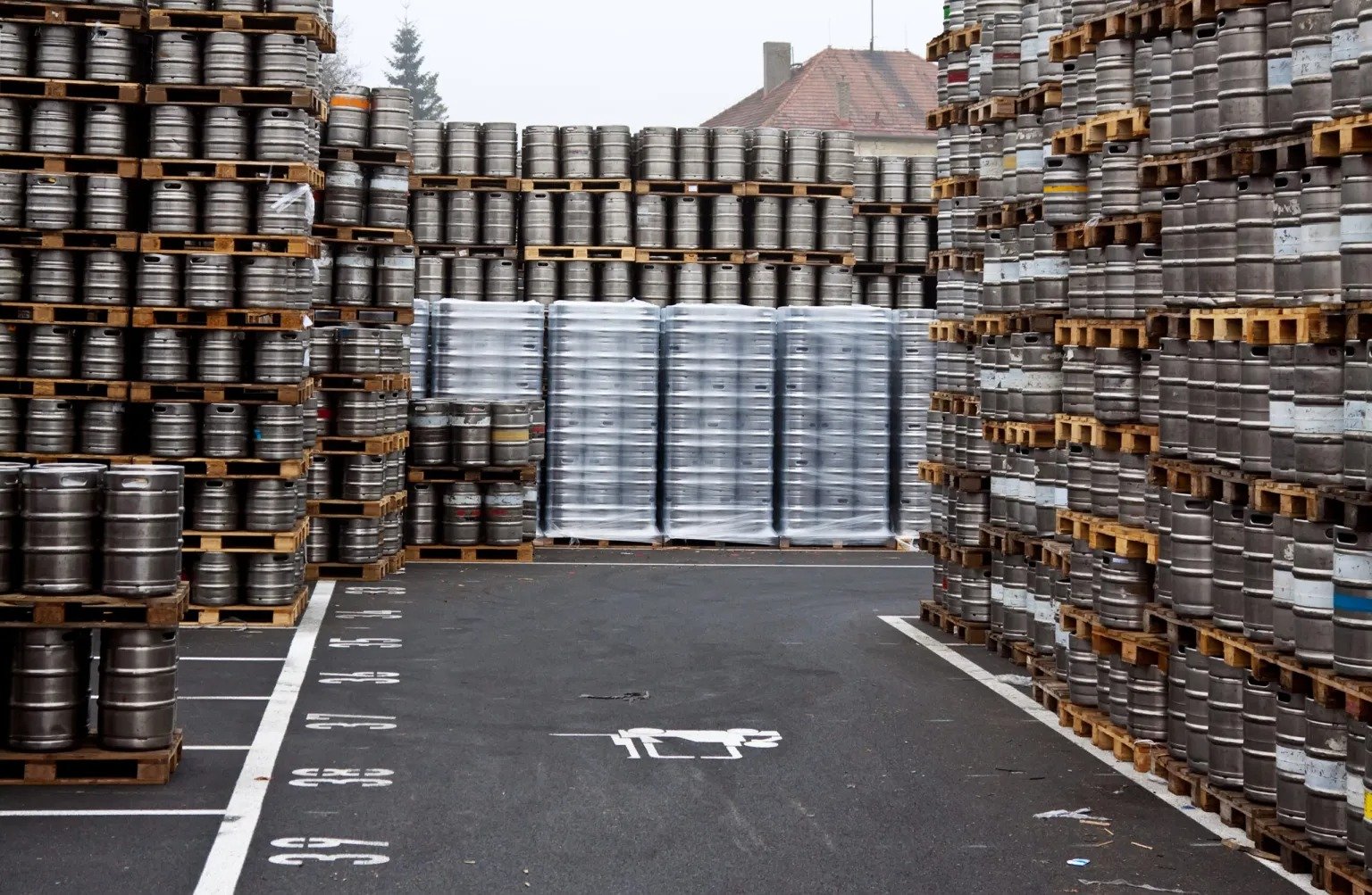 imgi_48_beer-kegs-1-scaled